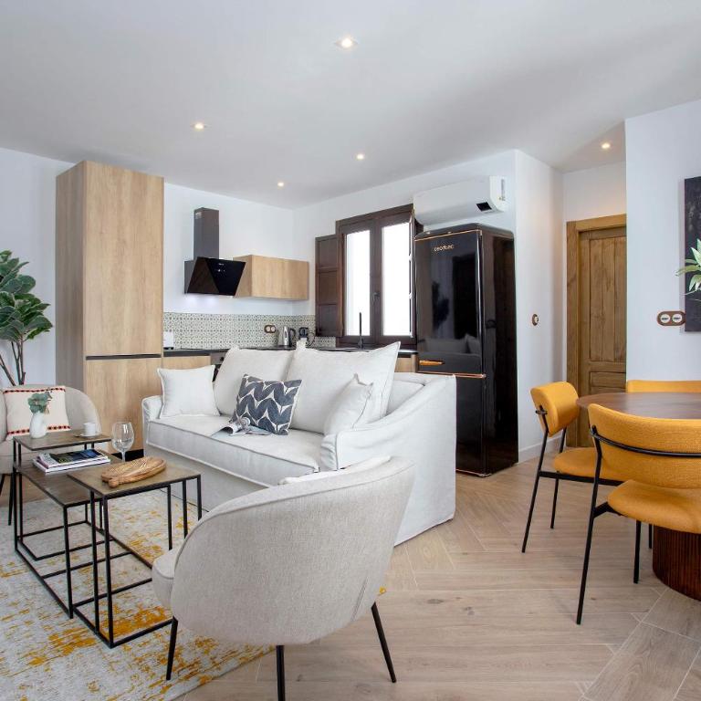 Genteel Home Horno Marina - Two-Bedroom Apartment - 11