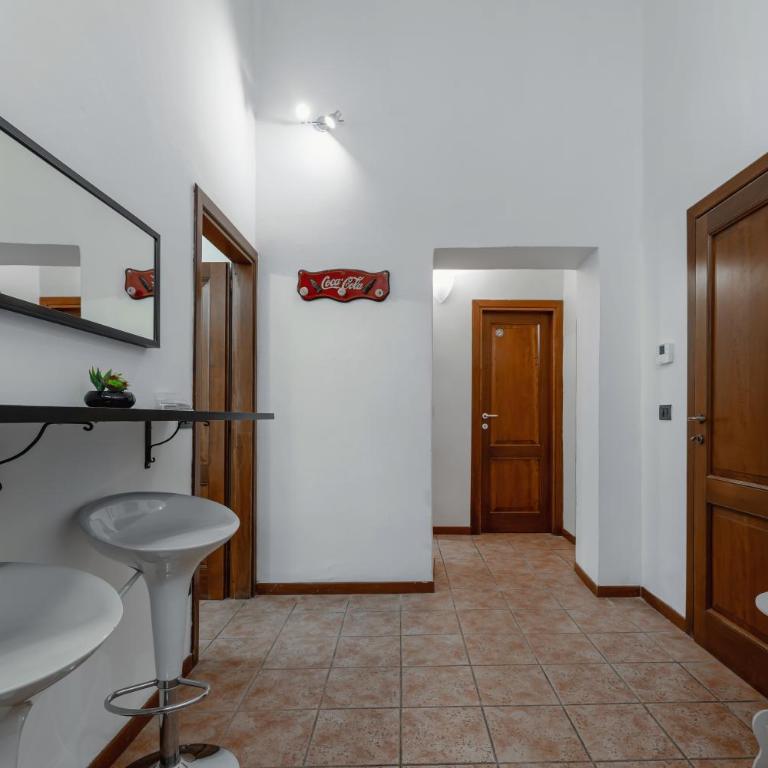 Autunno a Firenze, 2 camere vicino Duomo e Wi-Fi - Appartamento con 2 Camere da Letto - 24