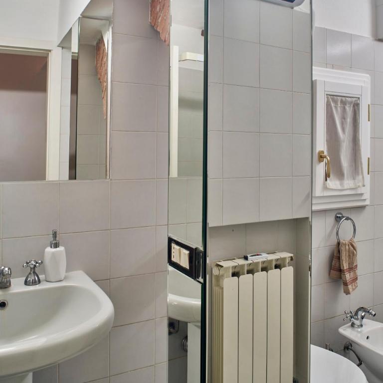 Titti Central - Large - One-Bedroom Apartment - 8