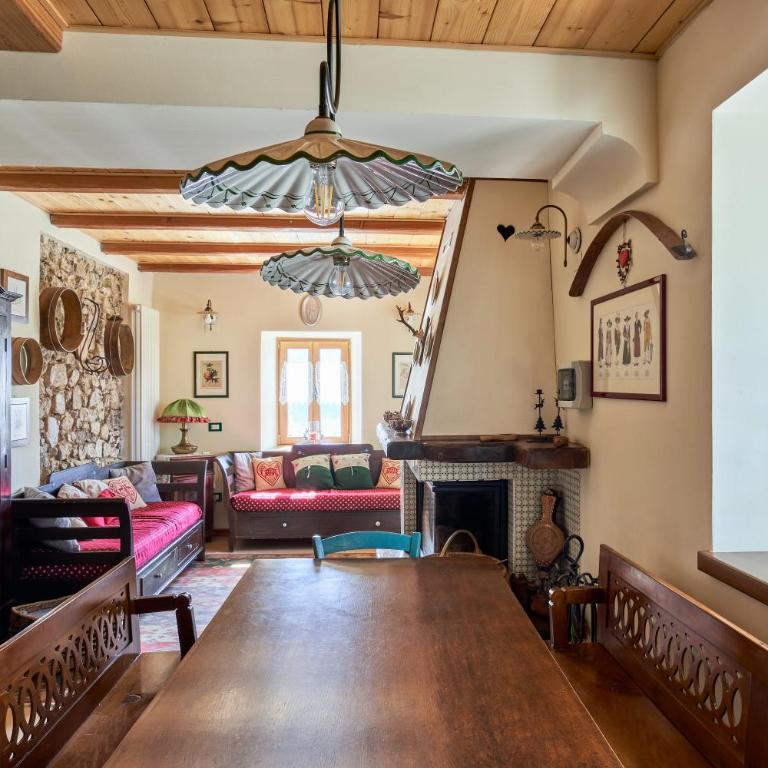 Casa indipendente per 10 persone nel Vanoi - Conte Moro, 6 camere e spazi per gruppi - Chalet - 6