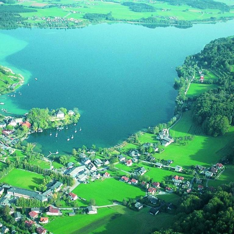Exklusive Ferienwohnung LAKEVIEW in Bestlage Mattsee, beschattbare Dachterrasse mit Panoramablick über den See - Apartment mit 2 Schlafzimmern - 43