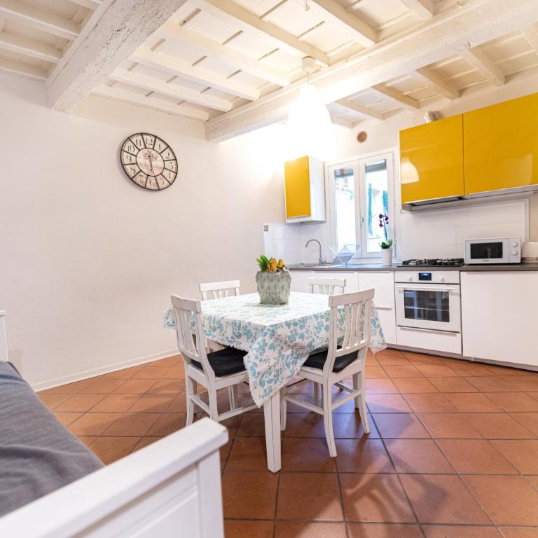 Appartamento nel cuore dell'Oltrarno - Appartamento con 2 Camere da Letto - 1