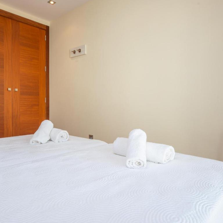 Antonia - Three-Bedroom House - 24
