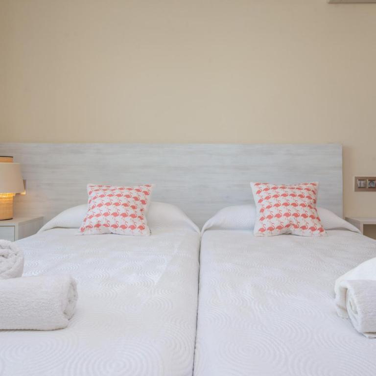 Antonia - Three-Bedroom House - 23