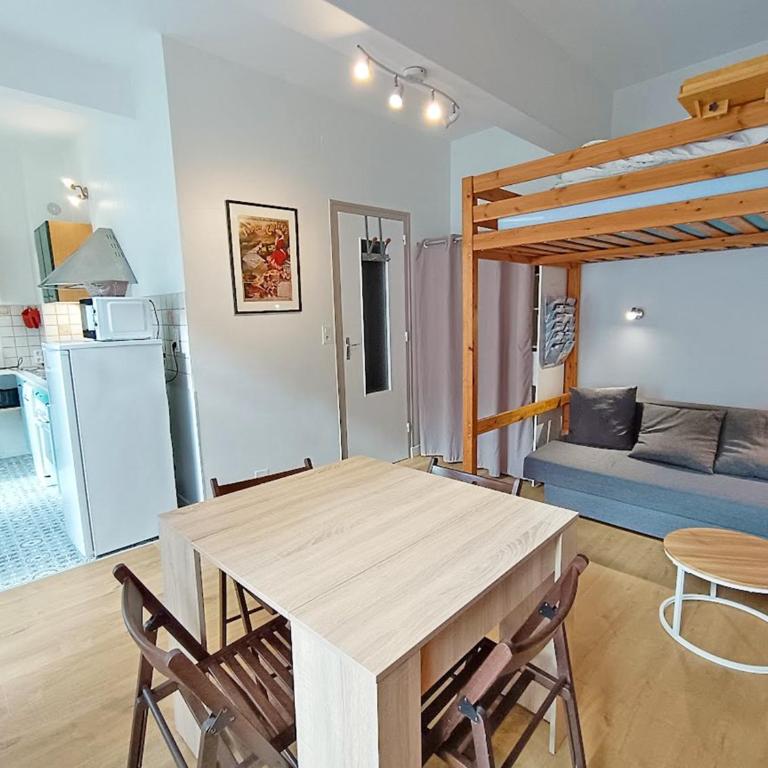 Le Gypaète, t1 bis, vue montagne, wifi, ascenseur, balcon, 6 personnes - Appartement - 1