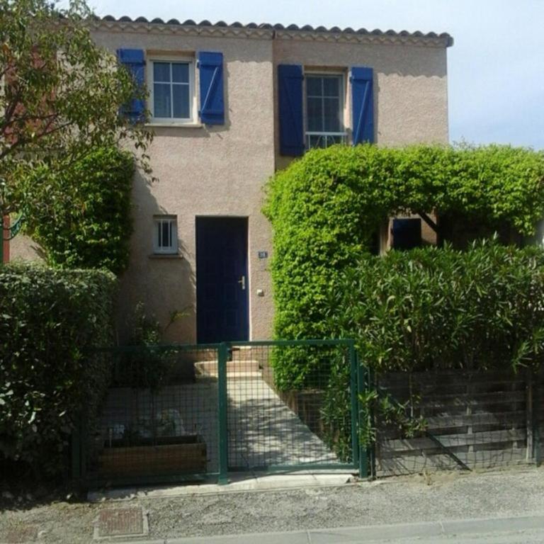 Maison de vacances à quelques pas des remparts - Ferienhaus - 3