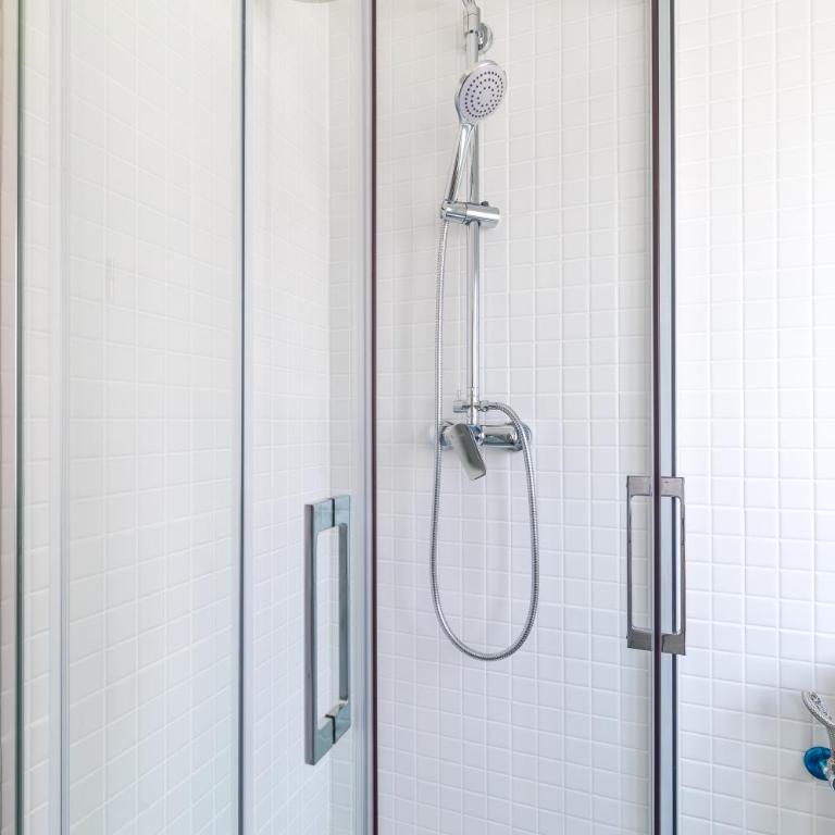 CATERINA Plaza Castilla - One-Bedroom Superior Apartment - 6
