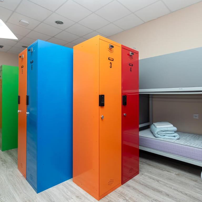 Llanes Hostel - Bunk Bed in Male Dormitory Room - 3
