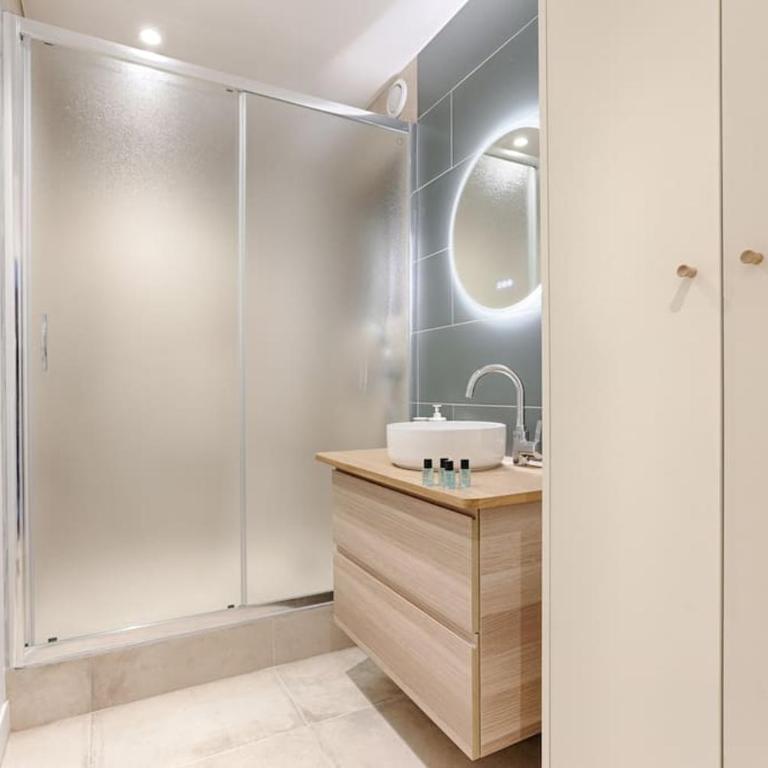 MyKeypers - Chic & Elegant Flat 2BR/6P- République - Appartement 2 Chambres - 4