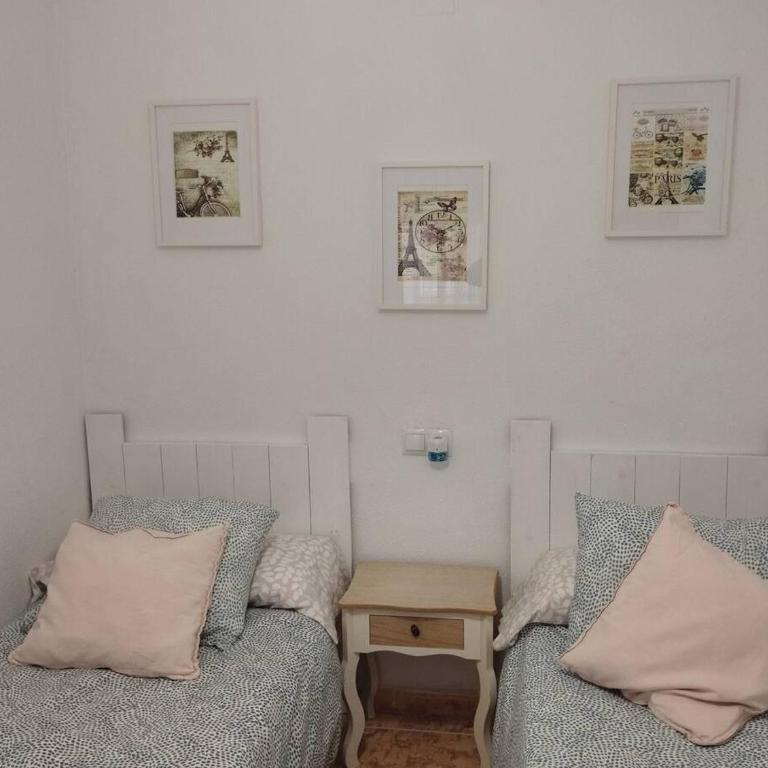 apartamento las perlas - Two-Bedroom Apartment - 16