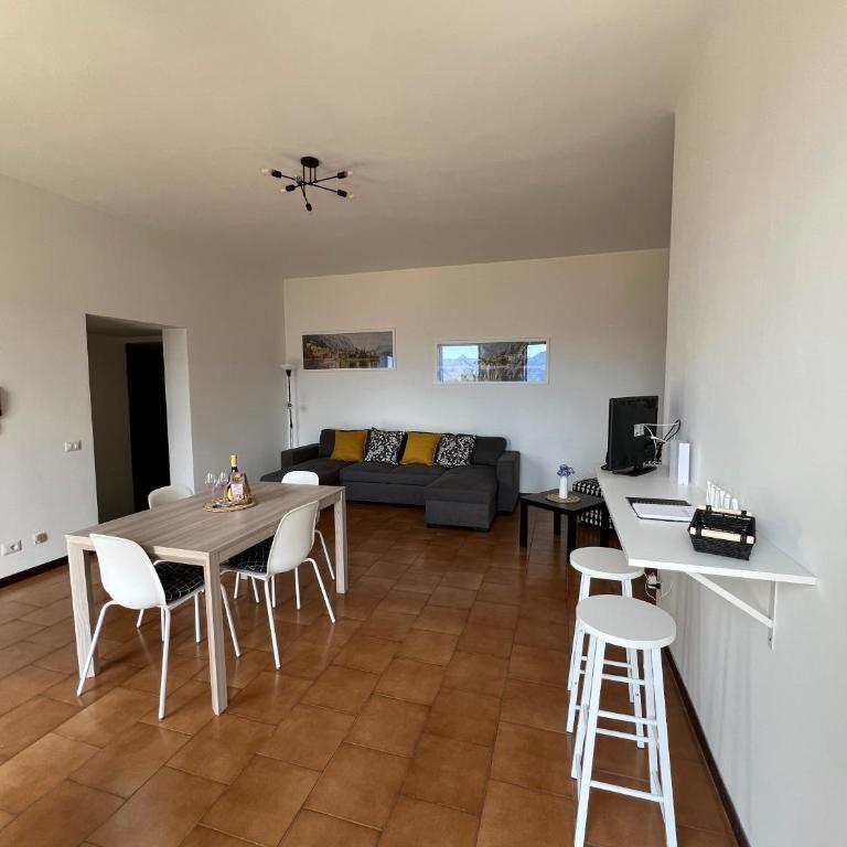 Casa NiMa Lake Apartment - One-Bedroom Apartment - 11