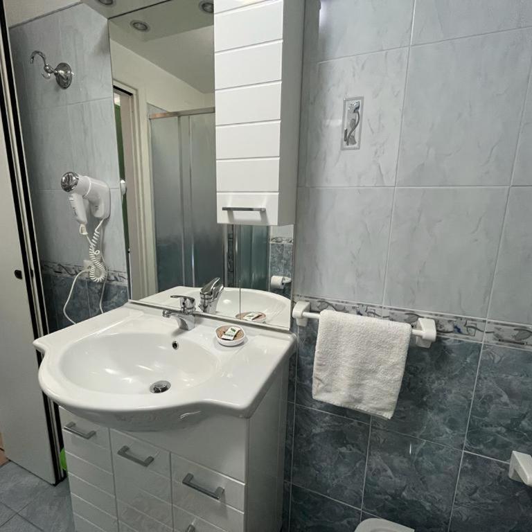 Casa Cristina - Vista Lago - Casa con 2 Camere da Letto - 33