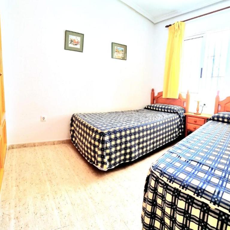 Bajo VERAMAR 1 frente a parque 2 dormitorios 500 metros de la playa - Apartamento de 2 dormitorios - 6
