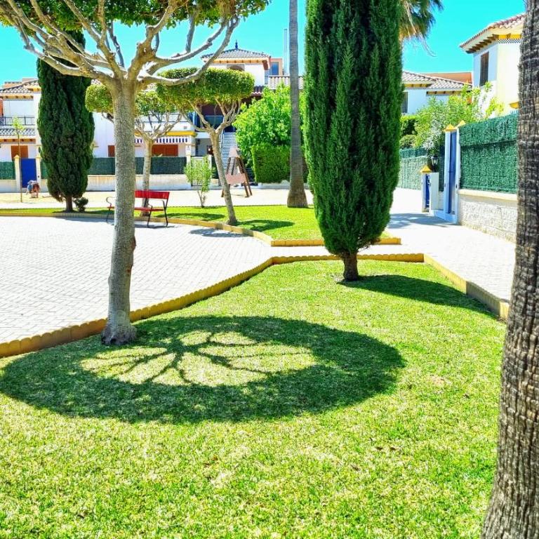 Bajo VERAMAR 1 frente a parque 2 dormitorios 500 metros de la playa - Apartamento de 2 dormitorios - 14