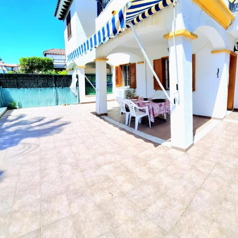 Bajo VERAMAR 1 frente a parque 2 dormitorios 500 metros de la playa - Apartamento de 2 dormitorios - 16