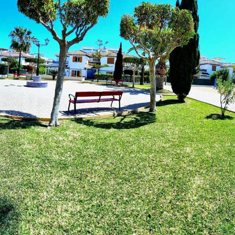 Bajo VERAMAR 1 frente a parque 2 dormitorios 500 metros de la playa - Apartamento de 2 dormitorios - 18