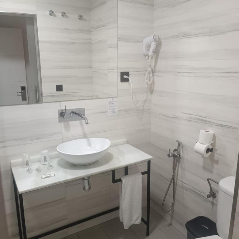 Hotel Cedran - Double or Twin Room - 36