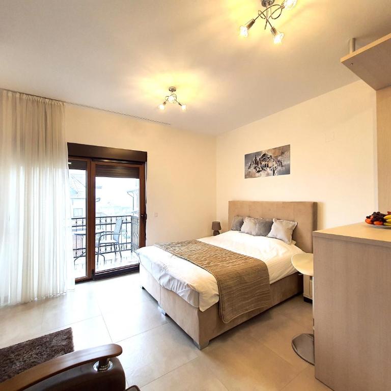 Zlatibor Hills Star Apartments - Deluks Studio sa Bračnim Krevetom (King-size) - 1