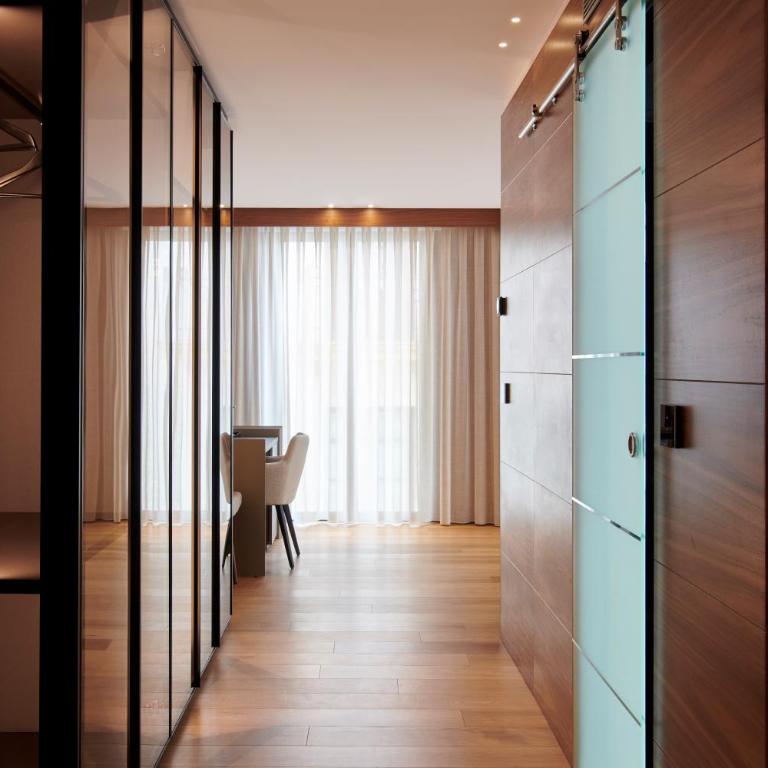 Hotel MyPalace León - Suite Doble Deluxe con bañera de hidromasaje - 5