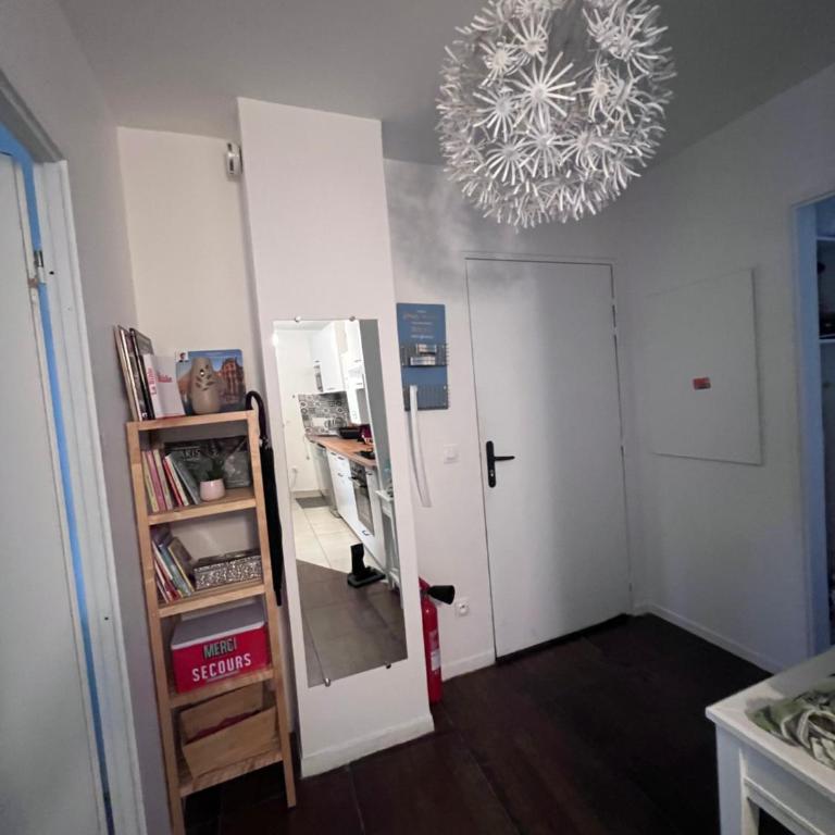 Appt à 10 min de Paris, 15 min a pied du SDF - Apartamento de 3 dormitorios - 19
