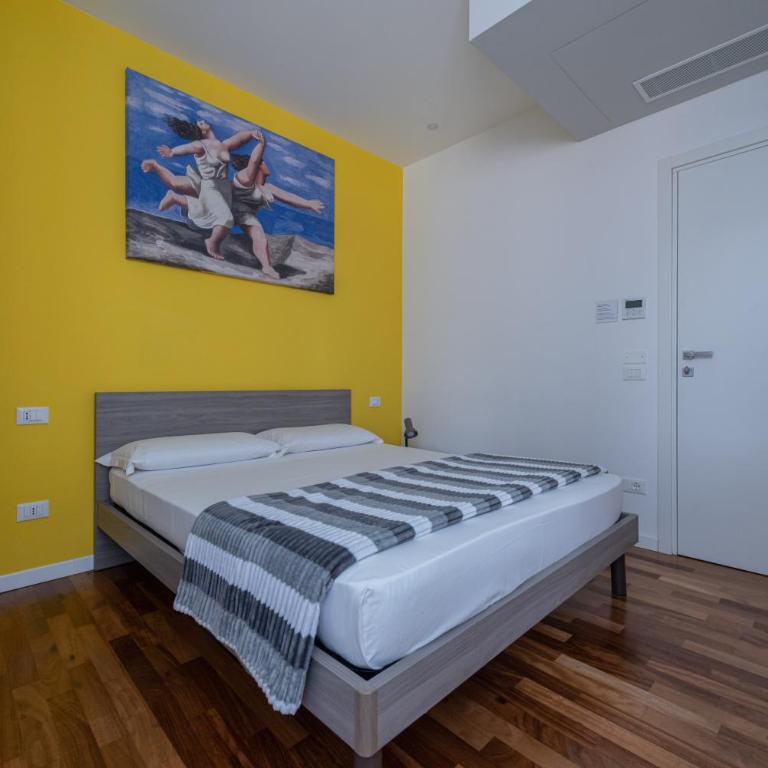 Marconi House - Camera Matrimoniale con Bagno Privato - 17