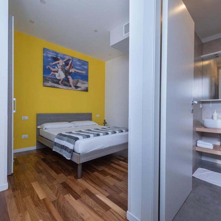 Marconi House - Camera Matrimoniale con Bagno Privato - 13