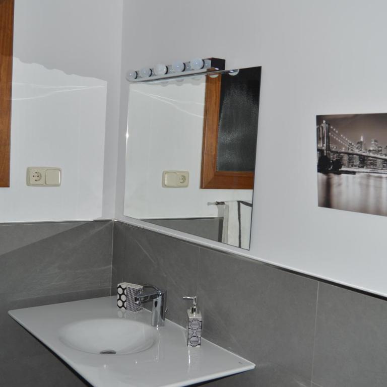 Apartamentos Nuncio Viejo - Apartamento con vistas a la catedral - 25