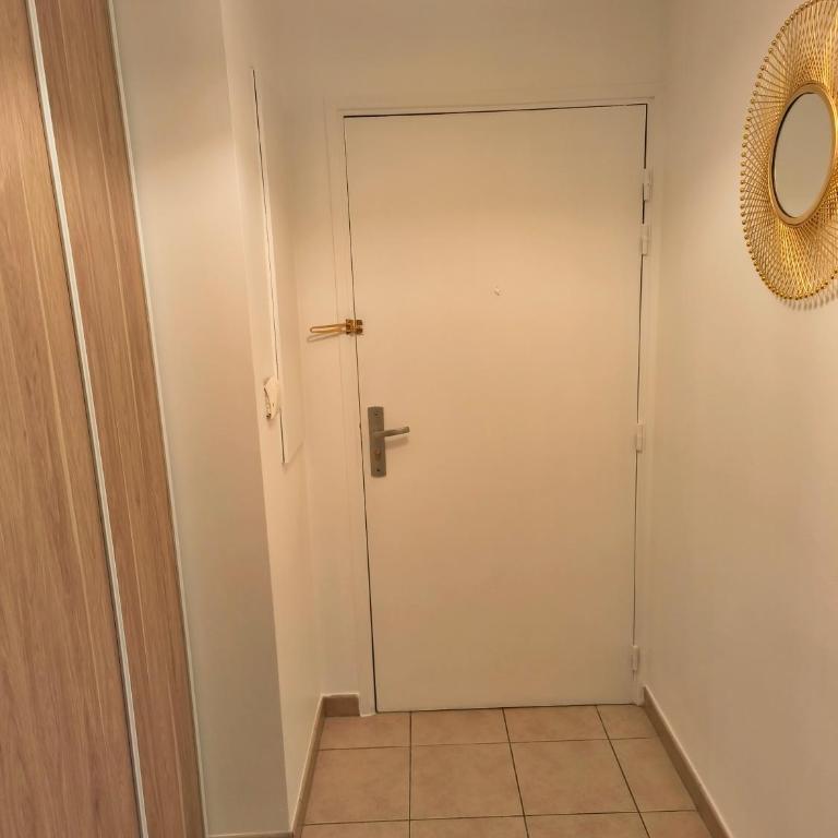 Neuf, calme, 10 minutes du centre de Paris - Apartamento de 2 dormitorios - 16