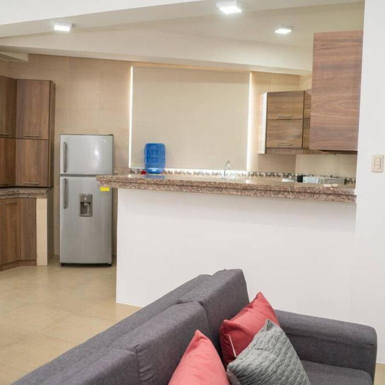Amplio y cómodo departamento - Apartamento de 2 dormitorios - 49