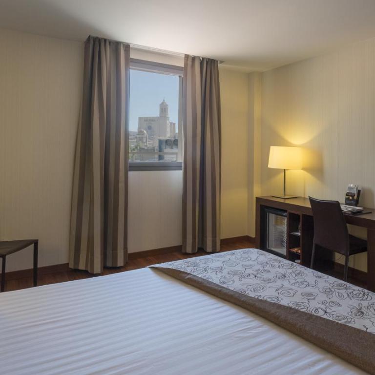 Hotel Gran Ultonia - Habitación Estándar - 1 cama grande - 3