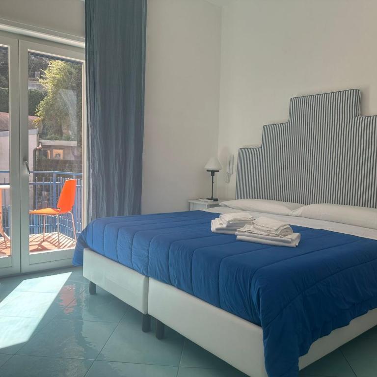 Il Sirenio - Two-Bedroom Apartment - 2