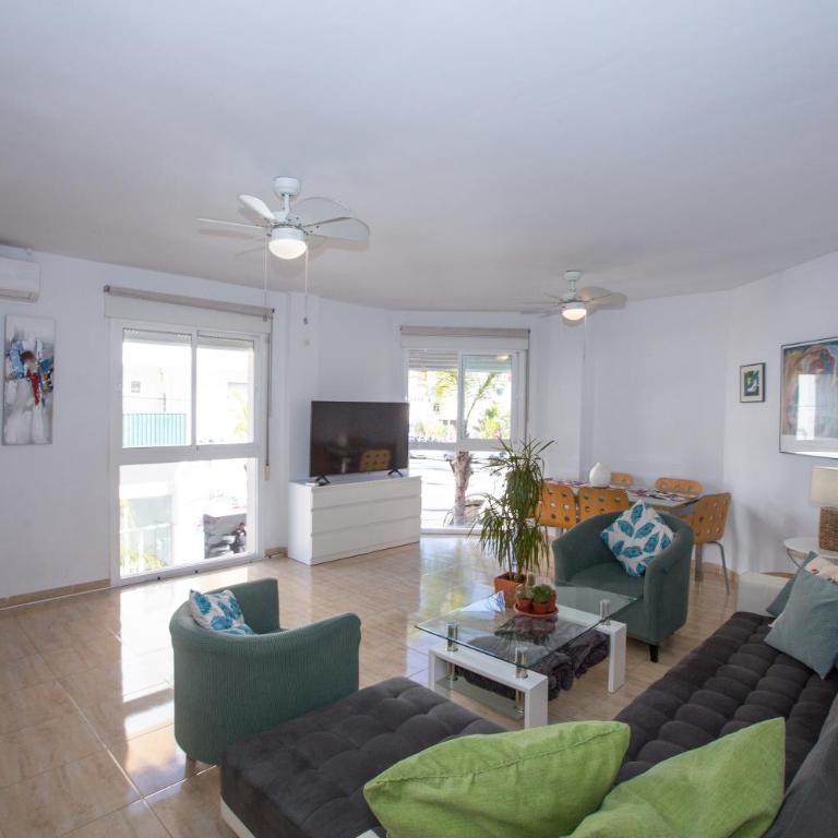 ESPECTACULAR PISO EN LA HERRADURA, con parking gratis en julio y agosto - Three-Bedroom Apartment - 7