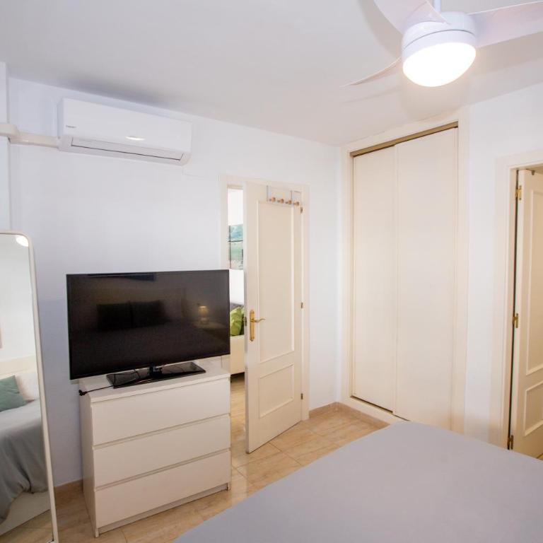 ESPECTACULAR PISO EN LA HERRADURA, con parking gratis en julio y agosto - Three-Bedroom Apartment - 17