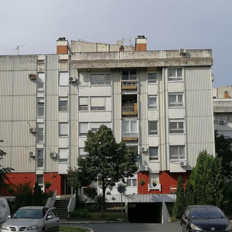 Made in Yugoslavia - Apartman sa 2 Spavaće Sobe - 12