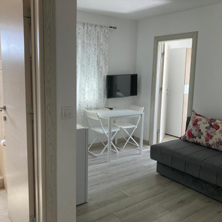 Budva, Jaz, apartmani DIF - Apartman Tipa "Suite" sa 1 Spavaćom Sobom - 7