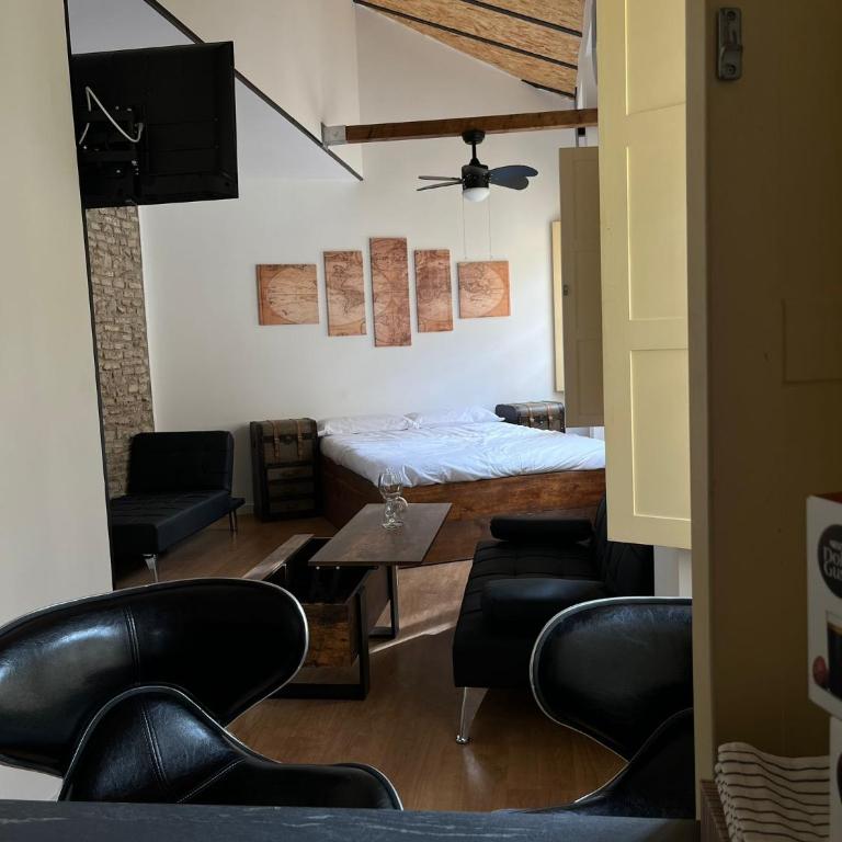 Luxury Apartments Chinitas 11 - Loft - 10