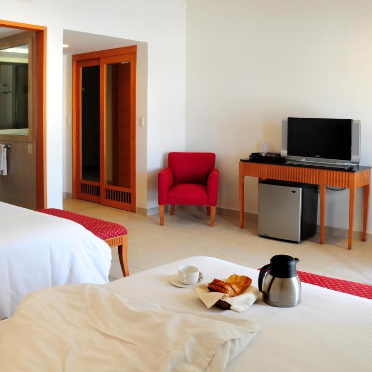 Ambiance Suites - Superior Queen Room - 1