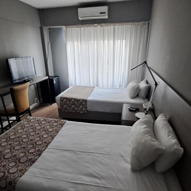 Hotel 8 de Octubre - Habitación Doble Económica - 4