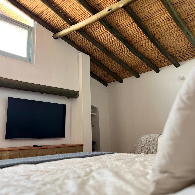 Encanto Azul en Villa - Family Room - 1