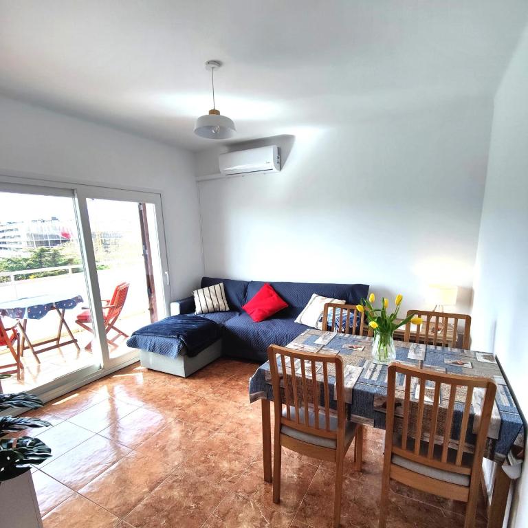 Sunny Cambrils flat with balcony and sea views - Superior Apartment - 7