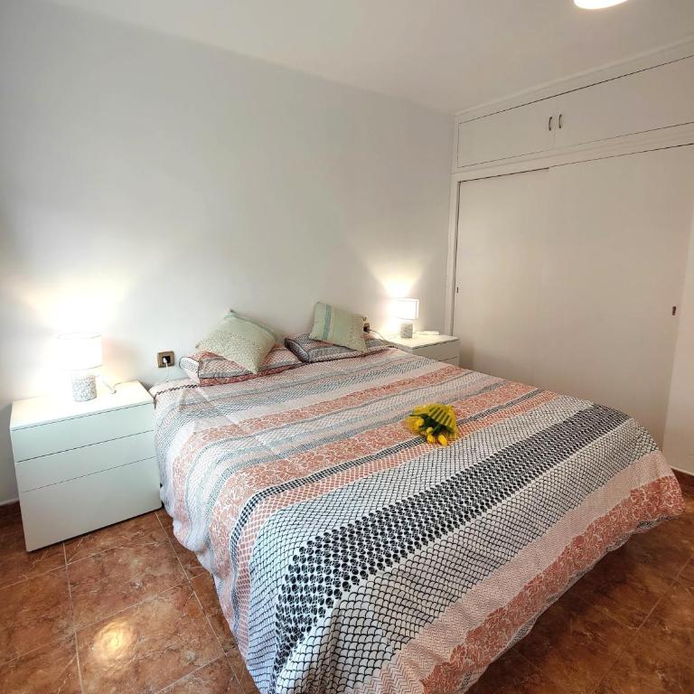 Sunny Cambrils flat with balcony and sea views - Superior Apartment - 11