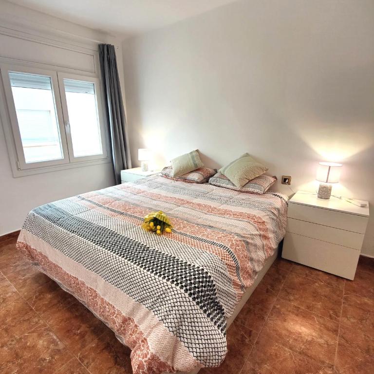 Sunny Cambrils flat with balcony and sea views - Superior Apartment - 12