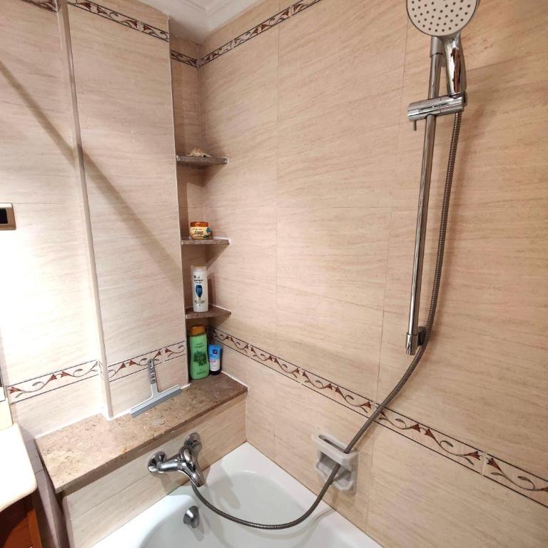 Sunny Cambrils flat with balcony and sea views - Superior Apartment - 14