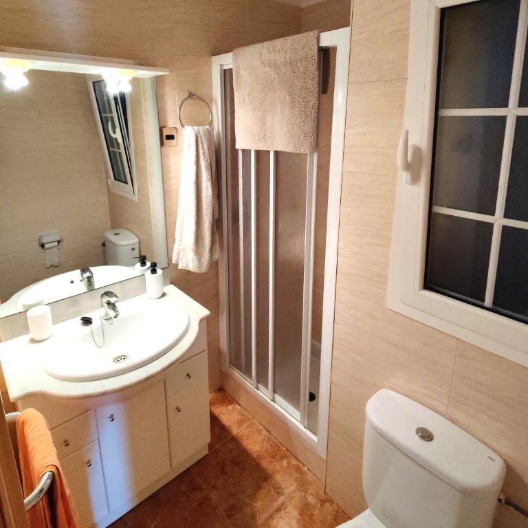 Sunny Cambrils flat with balcony and sea views - Superior Apartment - 23