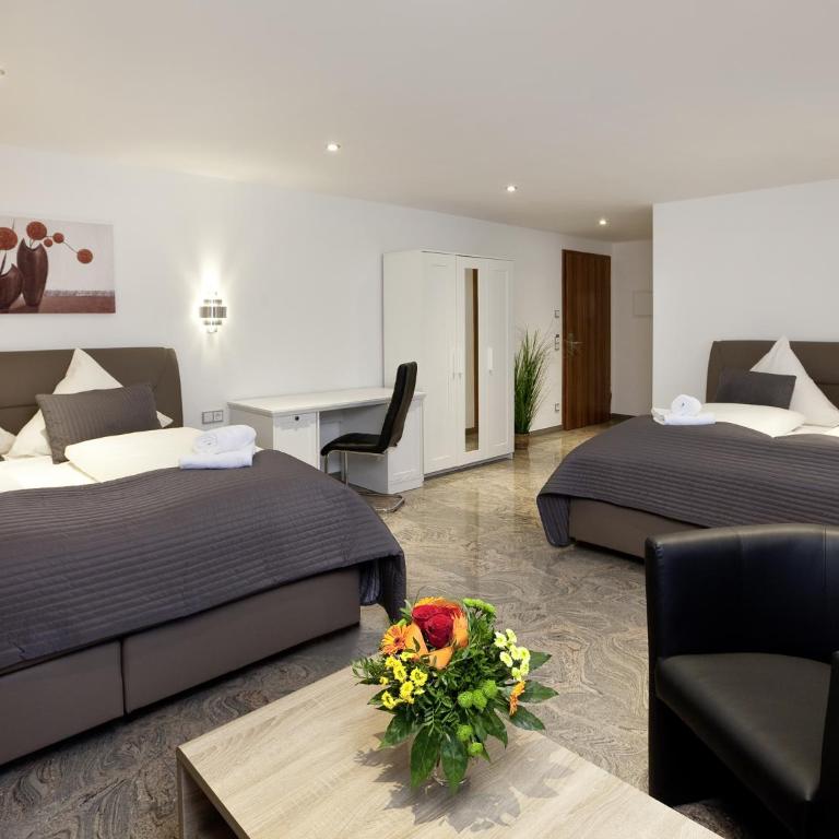 Central City Hotel - Superior Vierbettzimmer (Nebengebäude) - 9