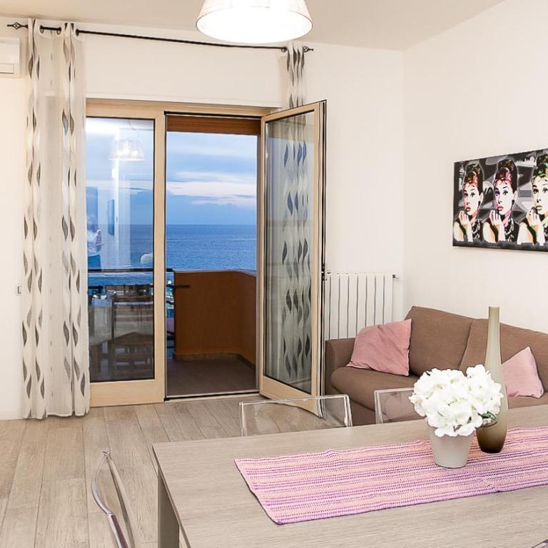 Appartamenti Zenith con splendida vista Mare! - Apartment with Sea View - 9