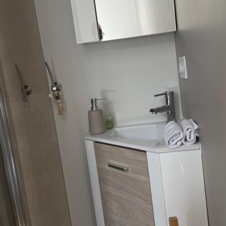 La Maison de l'Olivier - Petite Chambre Double - 6