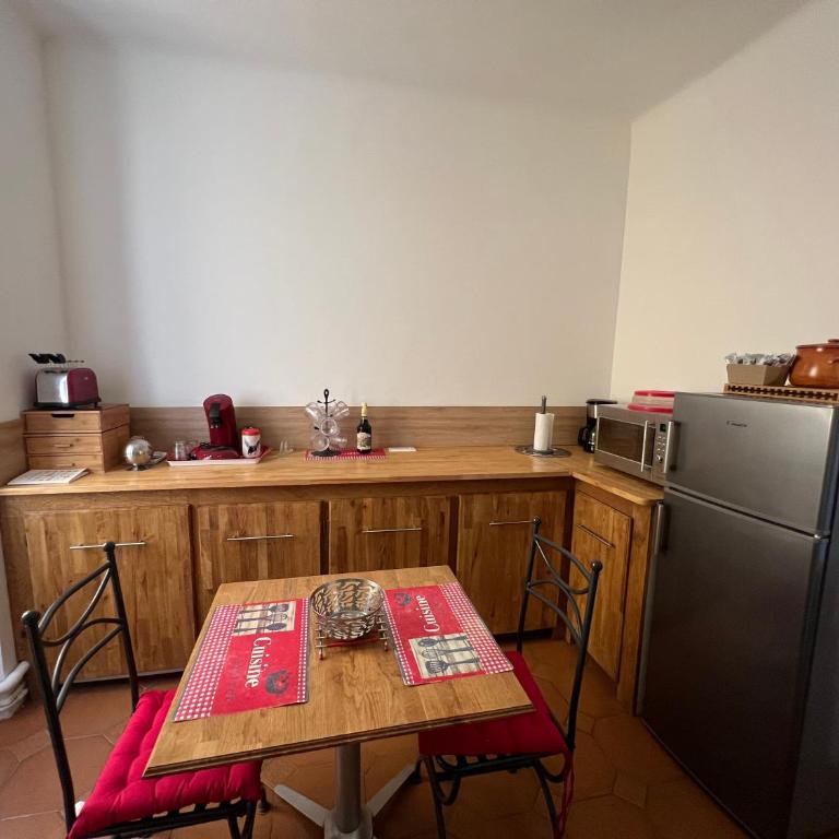 Le Laetitia - appartement de charme dans la vieille ville avec vue mer - Appartement 2 Chambres - Vue sur Mer - 19