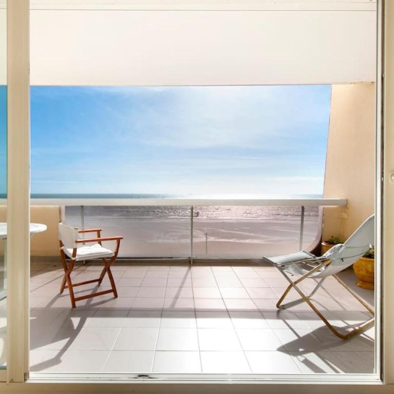 Face mer : Les Vagues Bauloises - Two-Bedroom Apartment - 2