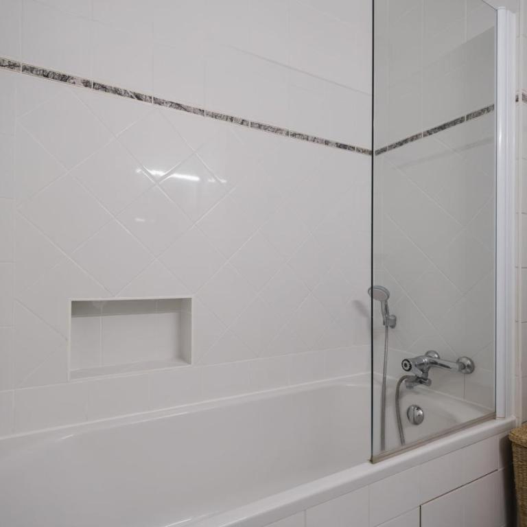 AllinLyon | Vue place Célestins - Apartment - 23
